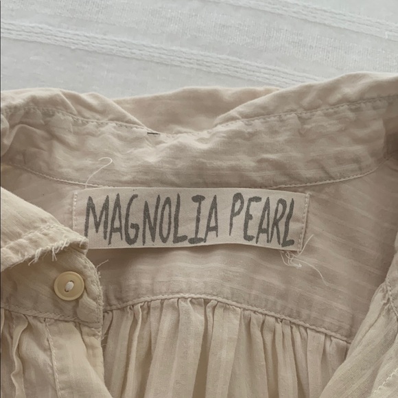 Magnolia Pearl Women's Cordelia shirt in cream tone on tone stripe euro cotton - Picture 3 of 7